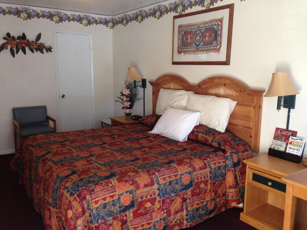 Travelers Inn And Suites South Lake Tahoe Bilik gambar